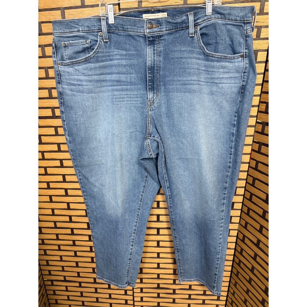 Levi's High Waisted Mom Jeans Size 24W